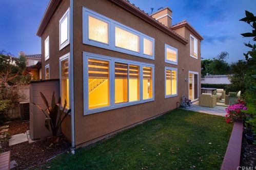 34 Del Ventura, Irvine CA  92606-8857 exterior