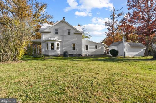 6501 Glenbard Ct, Springfield VA  22015-4255 exterior