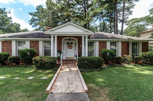 2000 Courtney Dr, North Augusta, SC 29841-2113