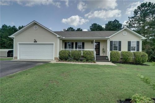 8953 Firethorn Ln, Quinton, VA 23141-1851