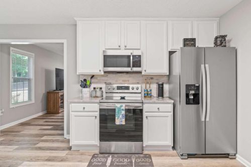 521 Rachel View Ct, Jefferson, GA 30549-6983
