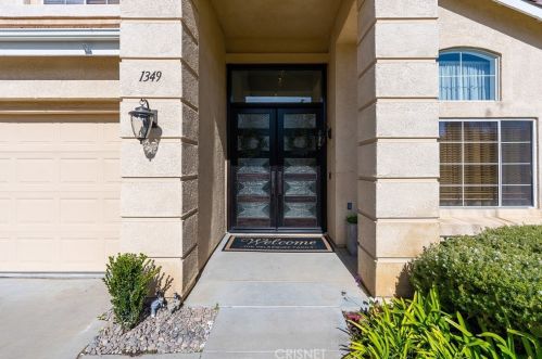 1349 Fitzgerald Rd, Simi Valley CA  93065-4480 exterior