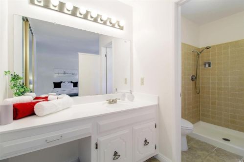 951 San Simeon Dr, Concord CA  94518-2158 exterior