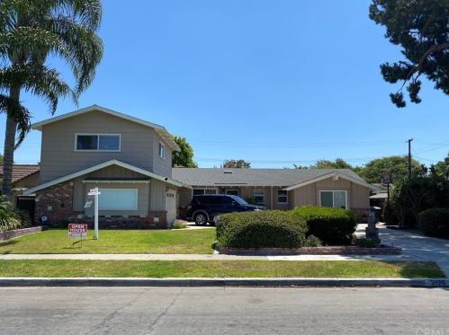2076 Eileen Dr, Anaheim, CA 92802-3934