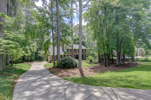 11 Woodland Trl, Newnan, GA 30263-3311