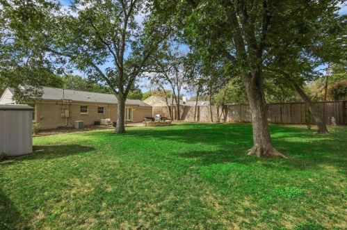 6116 Kenwick Ave, Fort Worth TX  76116-4627 exterior