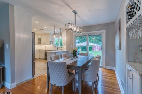 28 Windsor Ave, Dover NJ  07869-1364 exterior