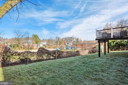 6615 Gude Ave, Silver Spring MD 20912-4827 exterior