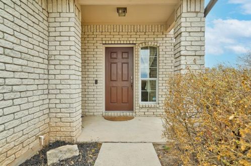 108 Ferrule Dr, Uhland, TX 78640-8007