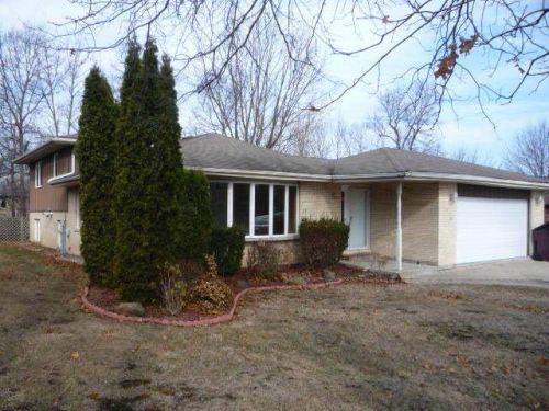 270 Greenleaf St, Gurnee, IL 60031-3395