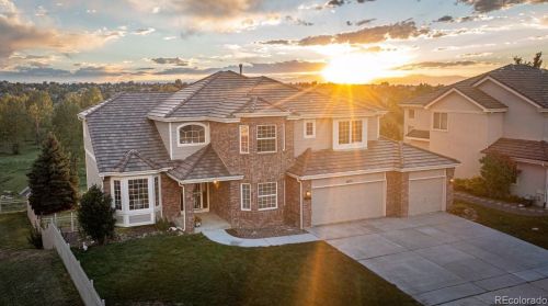 6075 Biscay St, Denver, CO 80016-3844