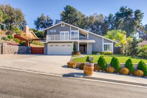 2721 Chestnut Ave, Carlsbad, CA 92010-2126
