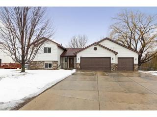 993 Sunrise Dr, Saint Paul, MN 55125-8631