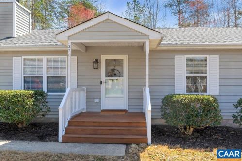 27 Haversack Rd, Bybee, VA 22963-2918