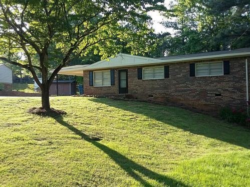 3390 Scott Dr, Austell, GA 30106-3155