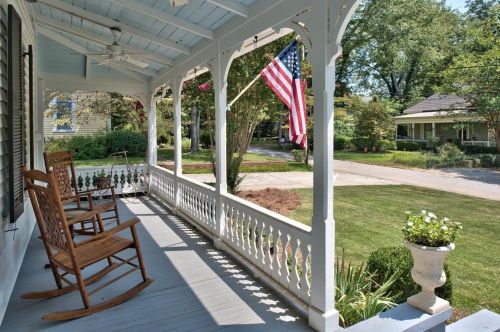 279 Pine St, Madison, GA 30650-1633