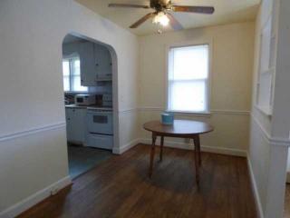 1315 Meeting St, Cayce-West Columbia SC  29169-6326 exterior
