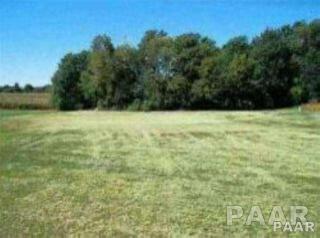 401 Apache Way, Northern Oaks, IL 61535-9409