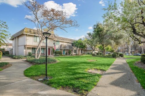 4569 Cimarron River Ct, San Jose, CA 95136-2706