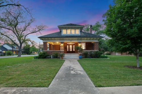 1310 Olive St, Georgetown, TX 78626-7131