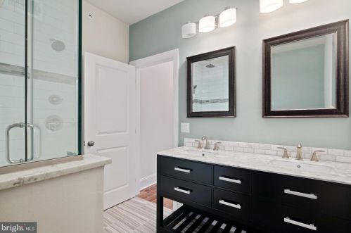 541 12 St, Philadelphia PA 19123-1156 exterior