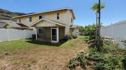 87-1768 Mokila St, Nanakuli, HI 96792