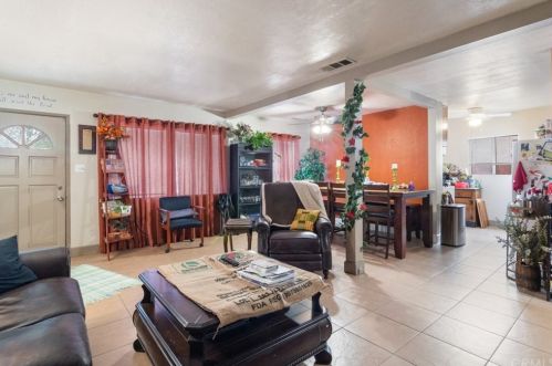 3564 Valley Way, Riverside CA  92509-1450 exterior