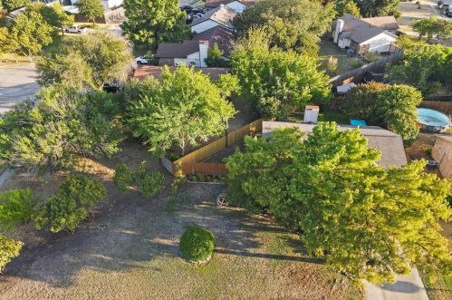 1108 Sea Ter, Irving TX 75060-7716 exterior