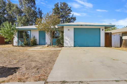 113 Kiwi St, Los Banos, CA 93635-3127