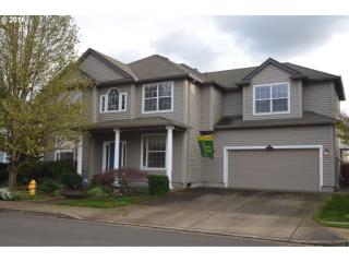 8820 Greening Ln, Portland, OR 97224-5204