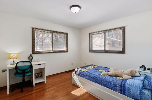 1377 County Road E, Saint Paul MN  55110-5231 exterior