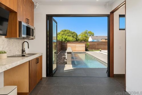 3912 Casita Way, San Diego, CA 92115-7113