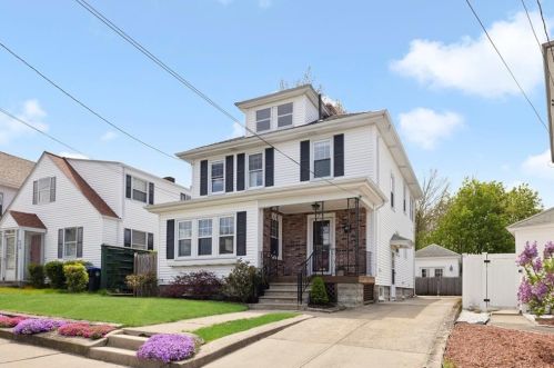94 Basswood Ave, Providence, RI 02908-1803