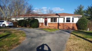 5422 Crestview Dr, Hixson TN  37343-3884 exterior