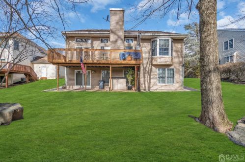 40 Lavender Dr, Princeton NJ  08540-9448 exterior