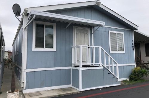 16707 Garfield Ave, Paramount, CA 90723-5351