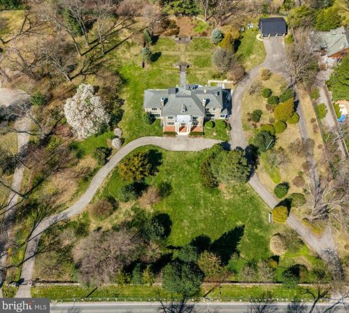 737 Allens Ln, Philadelphia PA  19119-3311 exterior