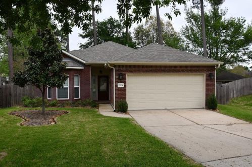 7704 Board Xing, Conroe TX  77304-4791 exterior