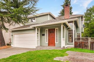 7018 24 Ave, Seattle WA  98117-5845 exterior