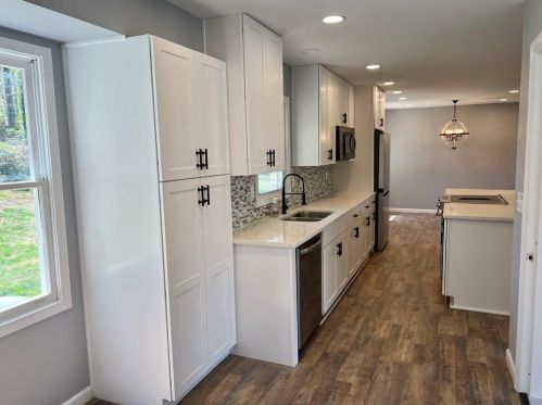 4406 Hale Dr, Lilburn, GA 30047-4116