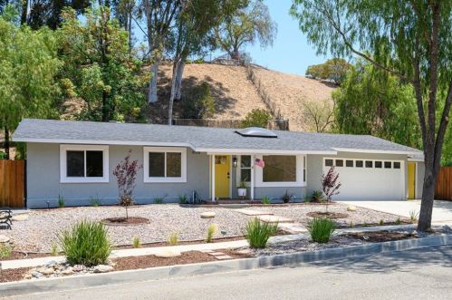606 Watson Ave, Simi Valley, CA 93065-5145