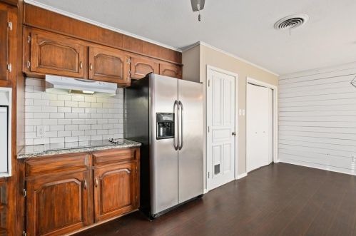 5625 Woodway Dr, Fort Worth TX  76133-2959 exterior