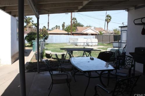 1829 Marlborough Ave, Riverside CA  92507-2063 exterior