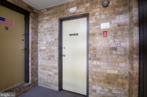 10596 Twin Rivers Rd, Columbia MD 21044-2158 exterior