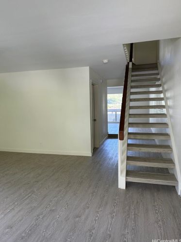 1120 Wainiha St, Honolulu, HI 96825-2644