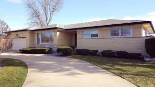 5529 Redwood Dr, Chicago, IL 60656-1508