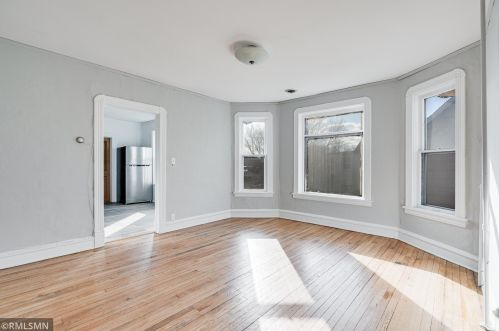 3449 Snelling Ave, Minneapolis MN  55406-2637 exterior