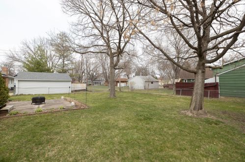 4266 Jasper Dr, Saint Paul MN  55122-2011 exterior