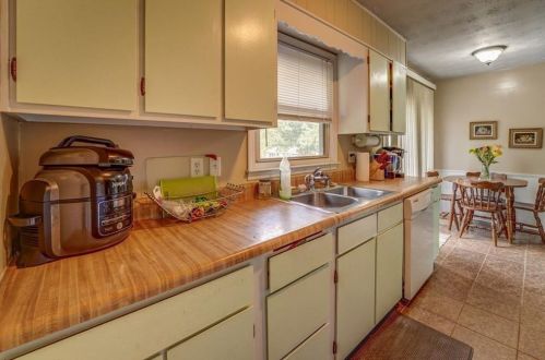 1985 Smyrna Ln, Conyers GA 30094-5158 exterior