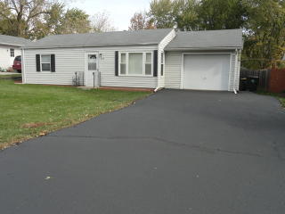 289 Hazelwood Dr, Antioch, IL 60002-1628
